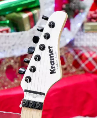 Kramer - Pacer Vintage Original Pearl White 2